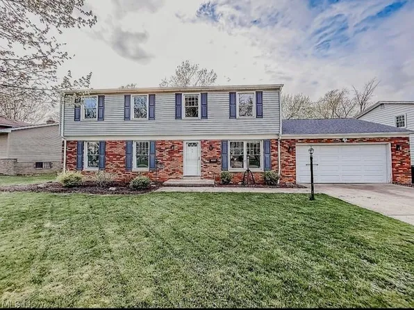 7446 Baldwin Creek Dr, Middleburg Heights, OH 44130