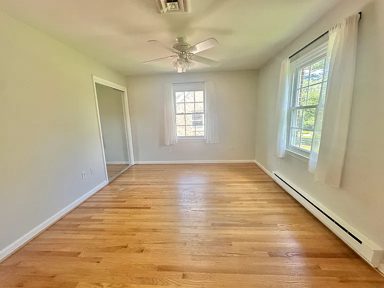 703 Kentland Dr — Photo 21