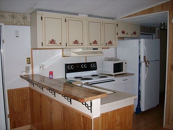 2nd image of 26 Opal Ln