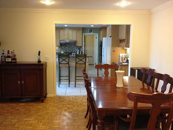 Large dining room / keeping room