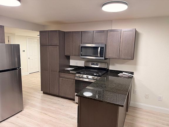 3rd image of 2900 E Broadview Ave #2