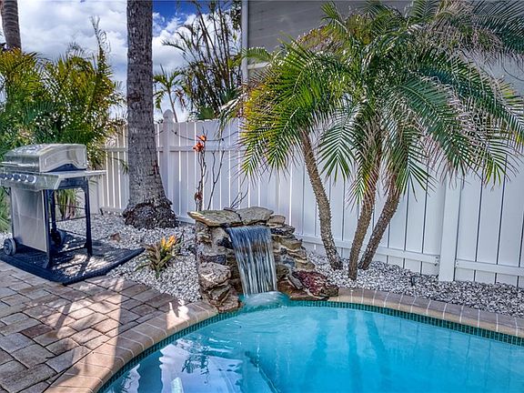 4th image of 3604 GULF DRIVE #A and B