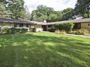 32 Cumberland Dr, Lincolnshire, IL