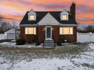 43 E Home Rd, Bowmansville, NY, 14026