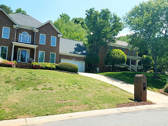 5th image of 6821 Loretta Pl