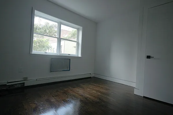 Rented by Nooklyn NYC LLC | media 41