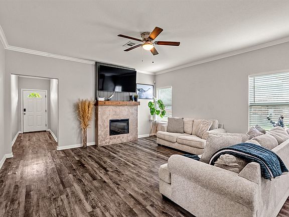 4th image of 909 S Frances St #A