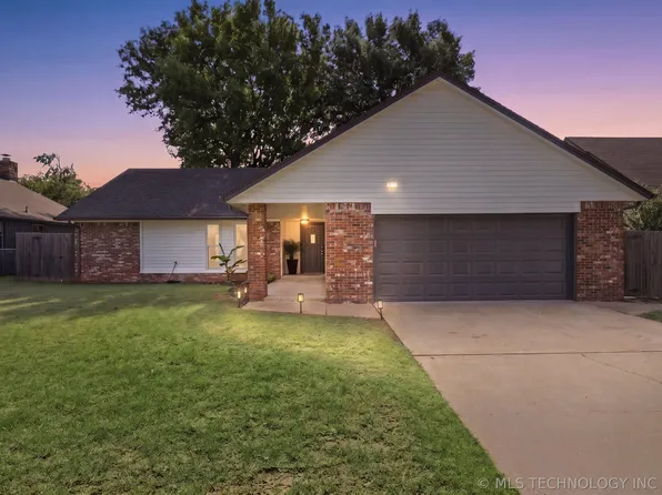 2319 S Joshua Ave, Broken Arrow, OK 74012