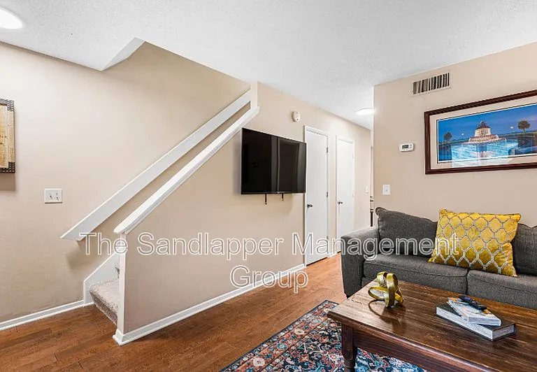 21D S Anderson Ave — Photo 4