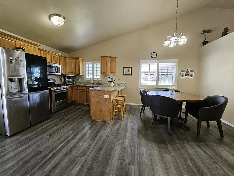 1879 W Colony Pointe Dr — Photo 4