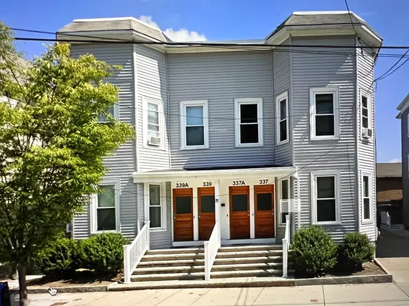 337 Beacon St #A, Somerville, MA 02143
