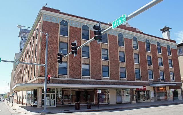 211 W 2nd St Pueblo, CO, 81003 - Apartments for Rent | Zillow