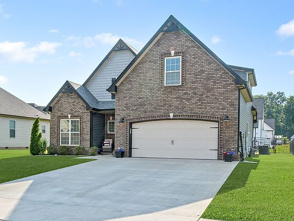 3rd image of 508 Bowden Dr