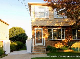 114 Russell St, Staten Island, NY 10308