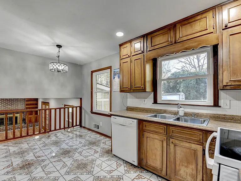 1249 Renee Dr SW #1 — Photo 27