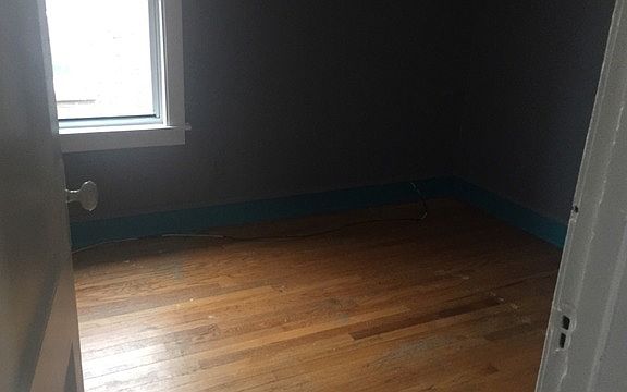 5th image of 5529 W Drummond Pl