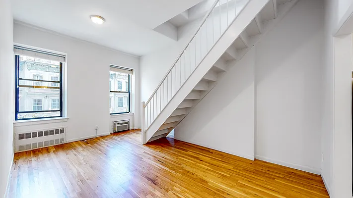 Rented by Bond New York | media 1