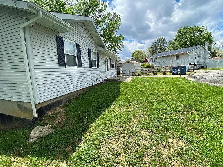 1 Harbor Ct — Photo 2