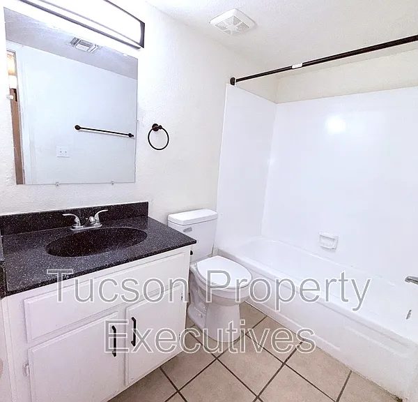 319 E Mohave Rd #108 — Photo 3