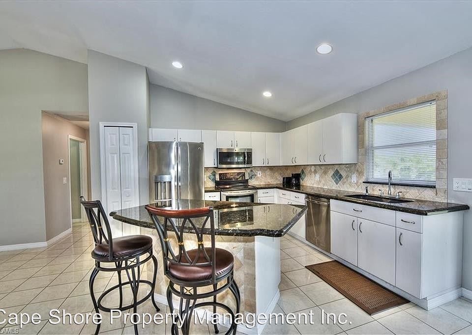 1st image of 1205 SW 39th St