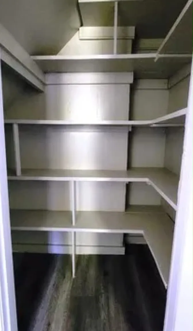 1 bed, $1,000 — Photo 3