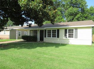 1502 Viosca St, Bossier City, LA 71111