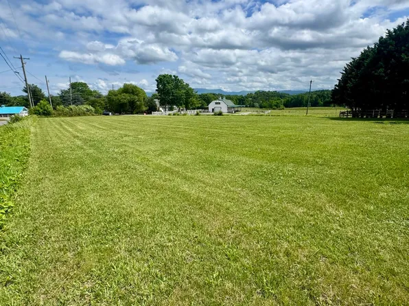 Highway 139, Dandridge, TN 37725