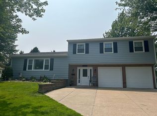 3216 Rustic Ln, Erie, PA 16506