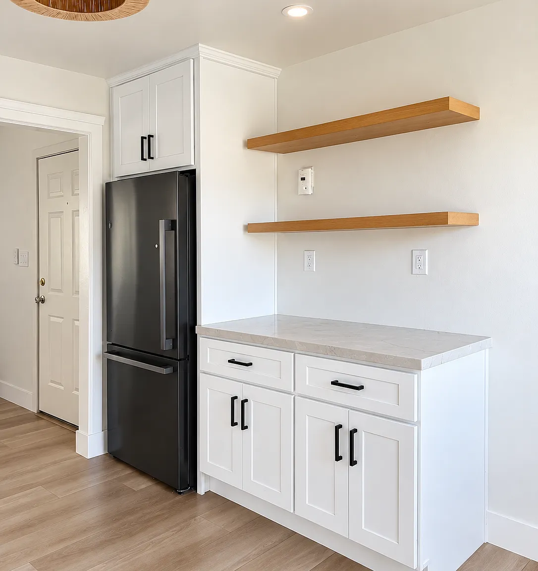 2 bed, 720 sqft, $2,950 — Photo 2