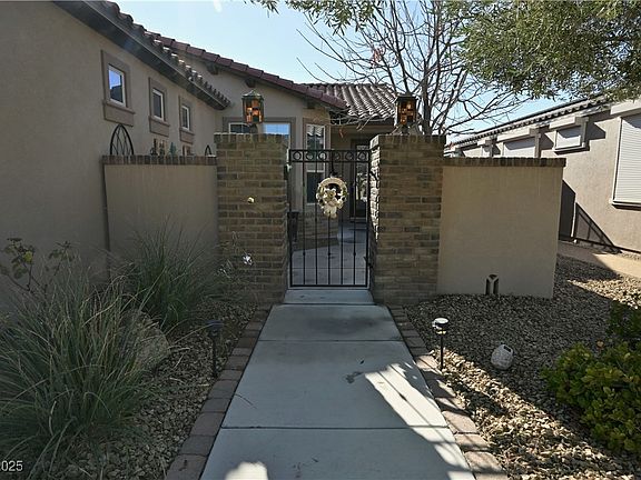 4th image of 3745 Corte Bella Hills Ave