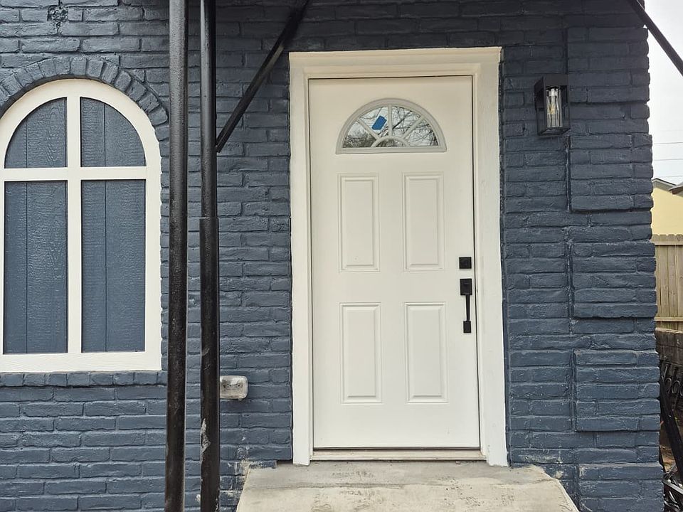 1st image of 1519 McKee St Unit 4