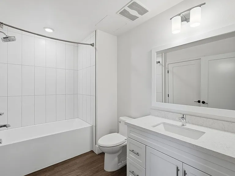 Cierra Apartments — Photo 7