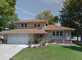 2121 S 163rd Cir, Omaha, NE 68130