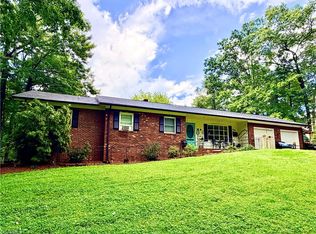 357 Holly Hill St, North Wilkesboro, NC 28659