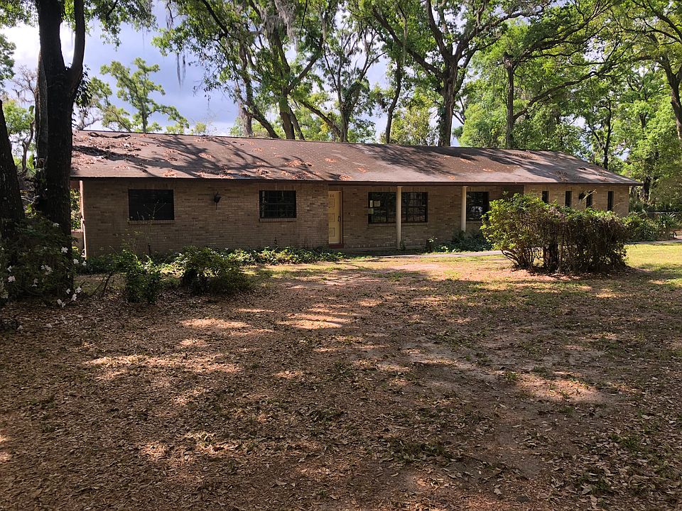 1st image of 3706 Crestwood Dr