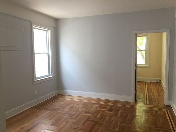 5th image of 4310 Skillman Ave #2