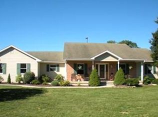 395 Hartman Rd, Bethlehem, PA 18020