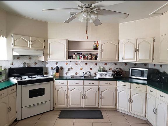 3rd image of 110 N Wilkerson