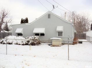 3928 14th St, Moline, IL 61265