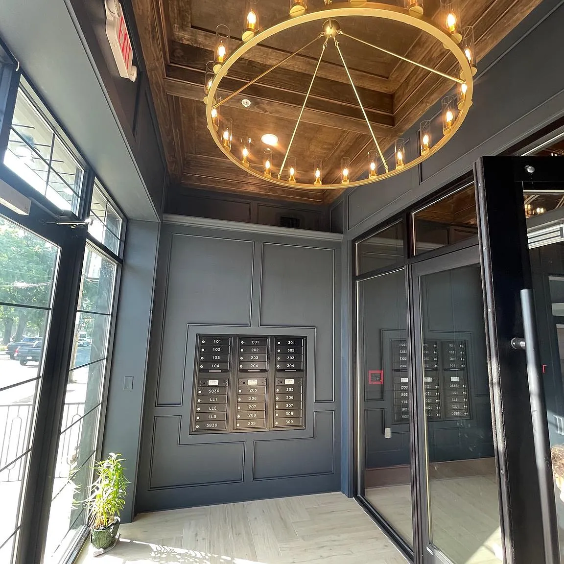 1 bed, 900 sqft, $1,599 — Photo 2