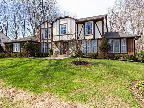 2nd image of 6528 Sunny Hill Ct