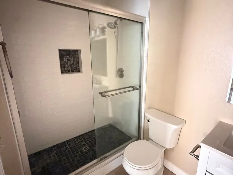 2672 Phipps Ave #A-D — Photo 7