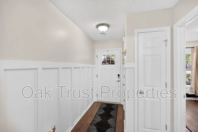 3 bed, 2.0 bath, 1539 sqft, $1,925 — Photo 4
