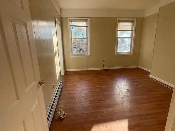 60 Clendenny Ave #2, Jersey City, NJ 07305