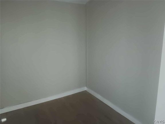 5th image of 53 Orchard St