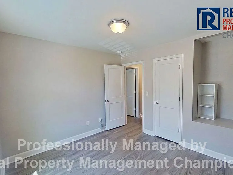 148 Lincoln Place Cir — Photo 16