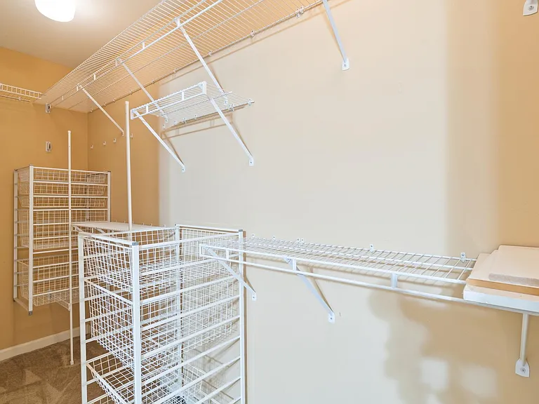 415 Amberidge Trl — Photo 17