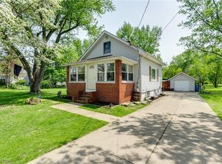 2110 Tritt Ave, Akron, OH 44312
