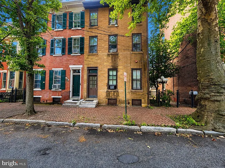 26 W Union St — Photo 2