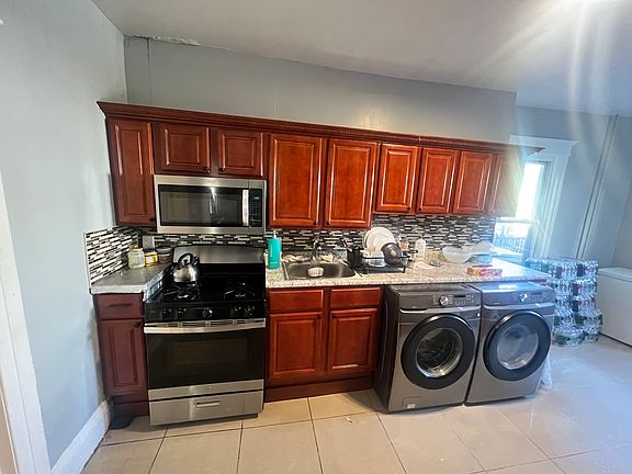 5th image of 396 Fairmount Ave
